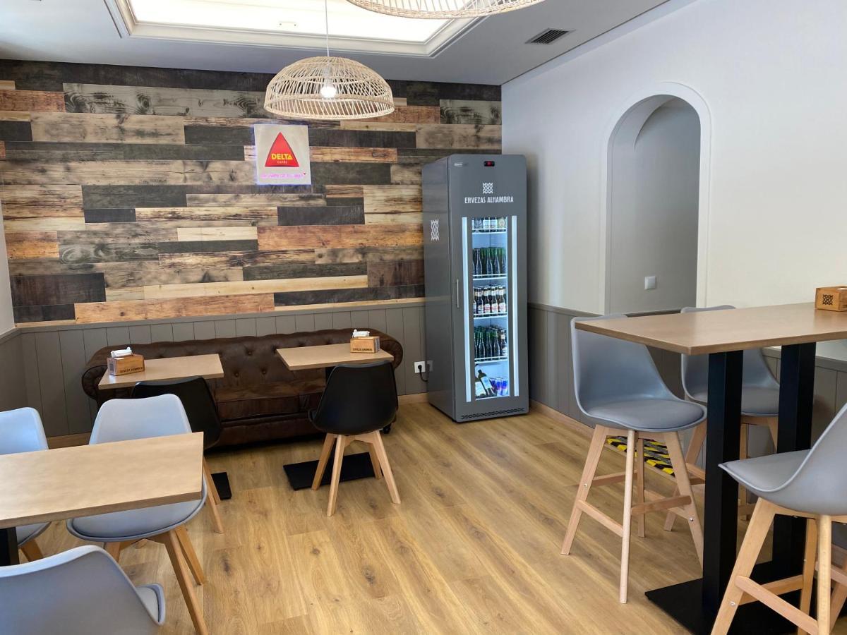 Saudade Hostal Cafeteria 아 코루냐 외부 사진